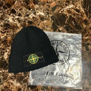 Black stone Island wool button patch bennie